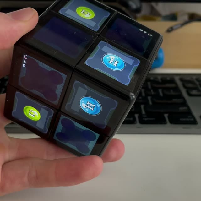 WOWCube